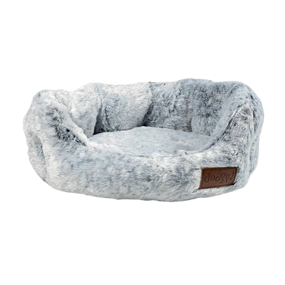 Cesta White Panther de piel sintética para perros y gatos