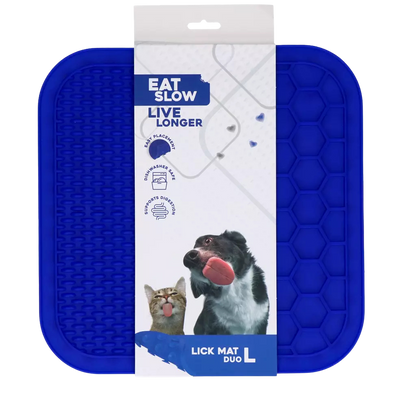Dual-texture lick mat for dogs and cats