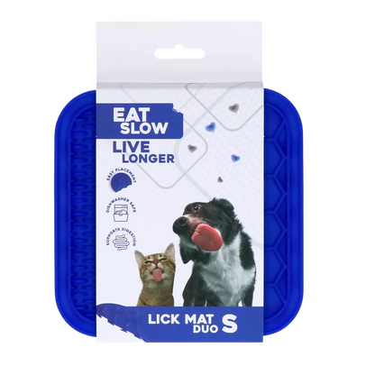 Dual-texture lick mat for dogs and cats