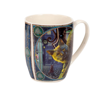 Tazza in porcellana con gatto e calderone arrugginito